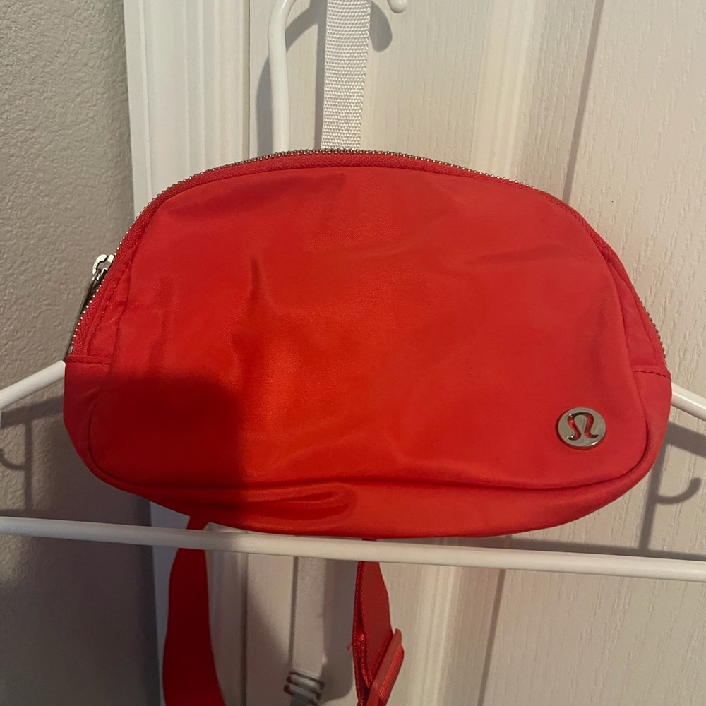 Everywhere belt bag